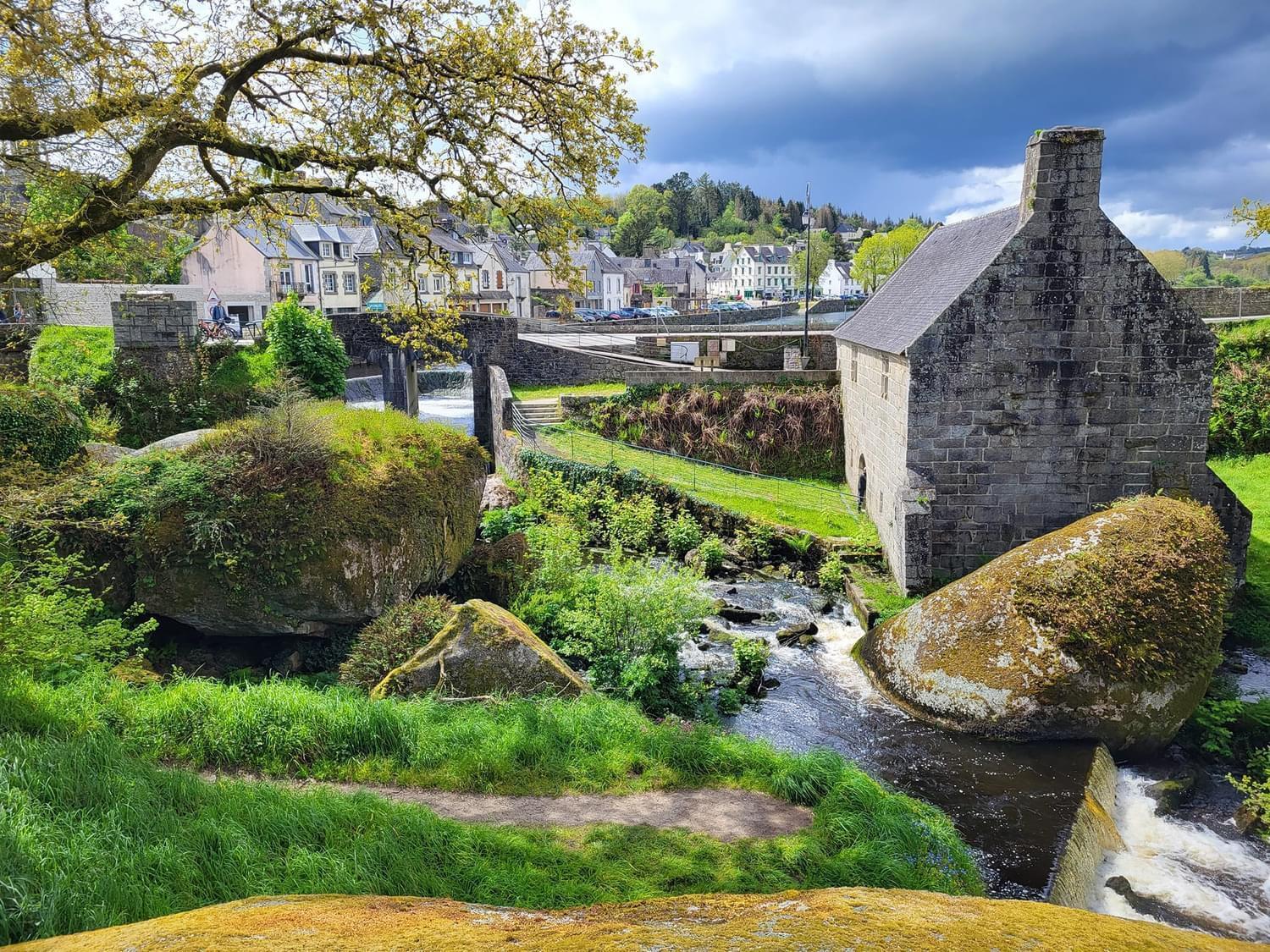 Fontaine Blanche River View, Large Patio & Garden In Central Brittany With Starlink Wifi Treffrin Ngoại thất bức ảnh